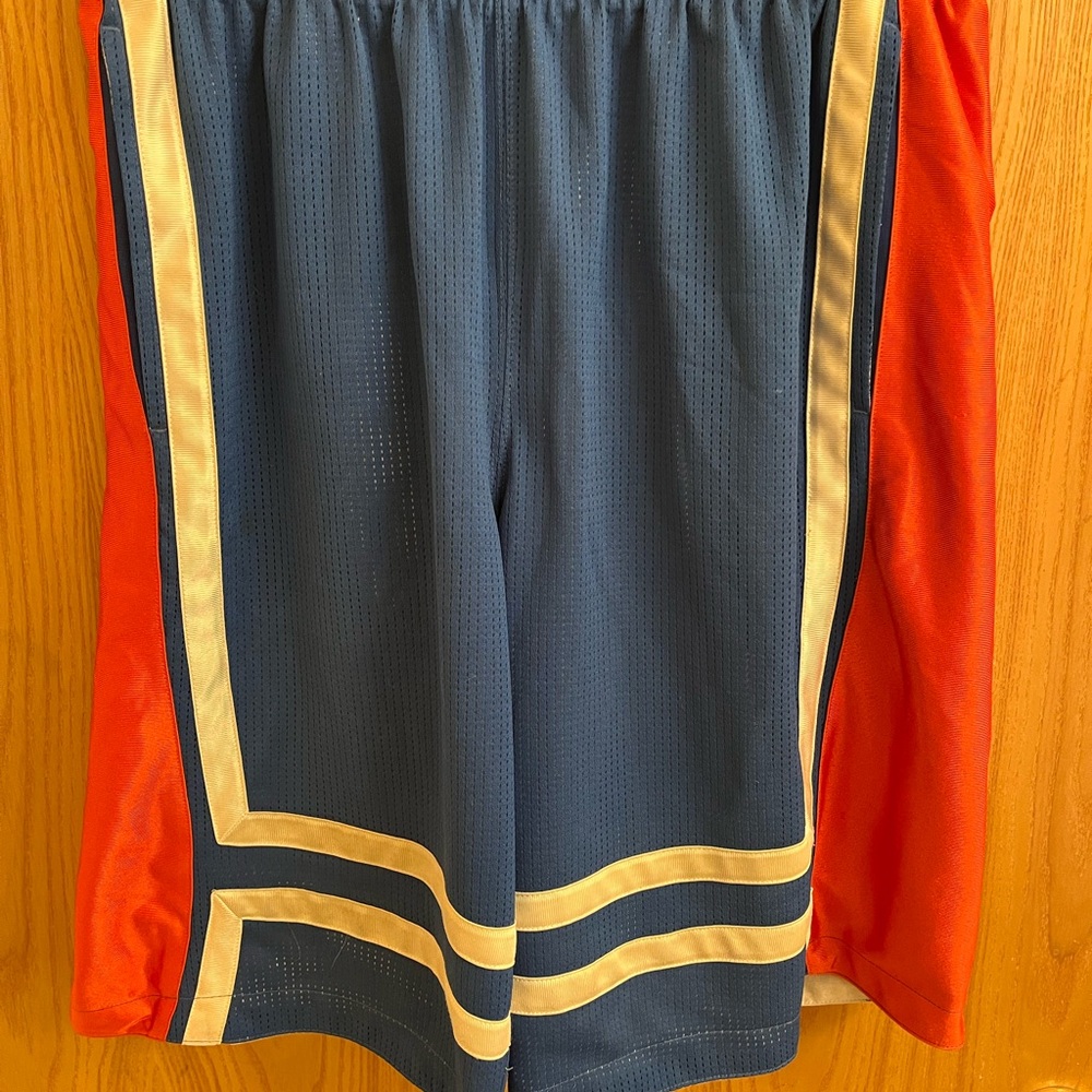 Surf’s up! Men’s vintage retro swim trunks.